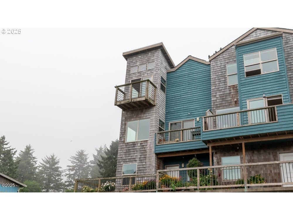 89 Ne Lane St, Depoe Bay