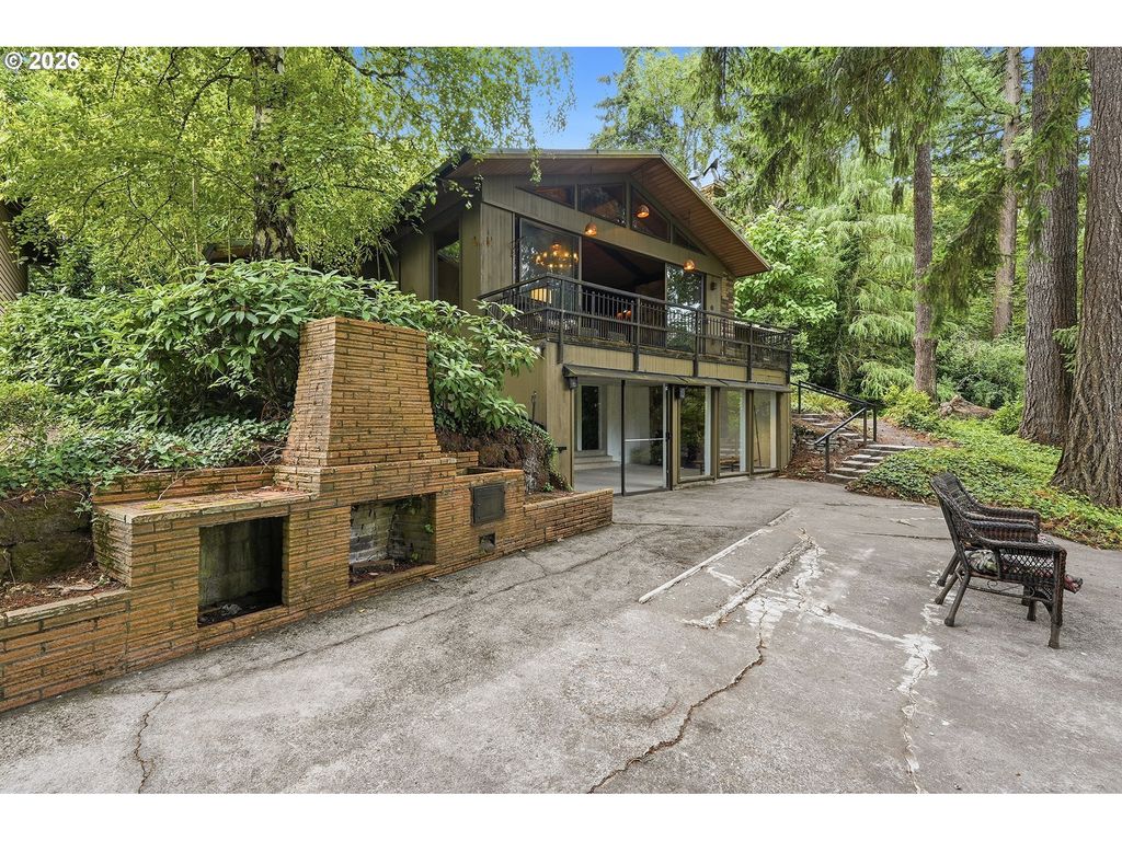 3700 Se Ellis St, Portland
