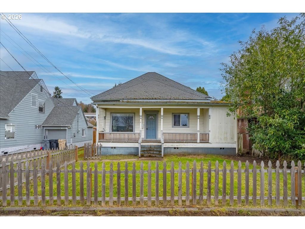49 S Main St, Lebanon