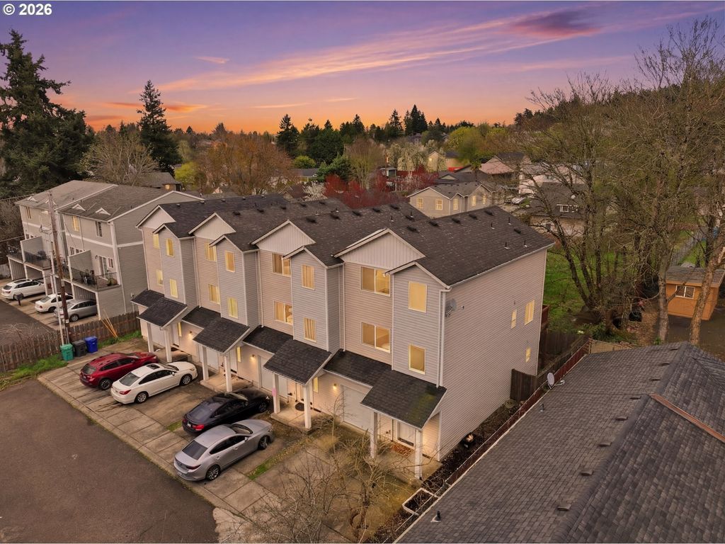 3320 Se 87th Ave 5, Portland