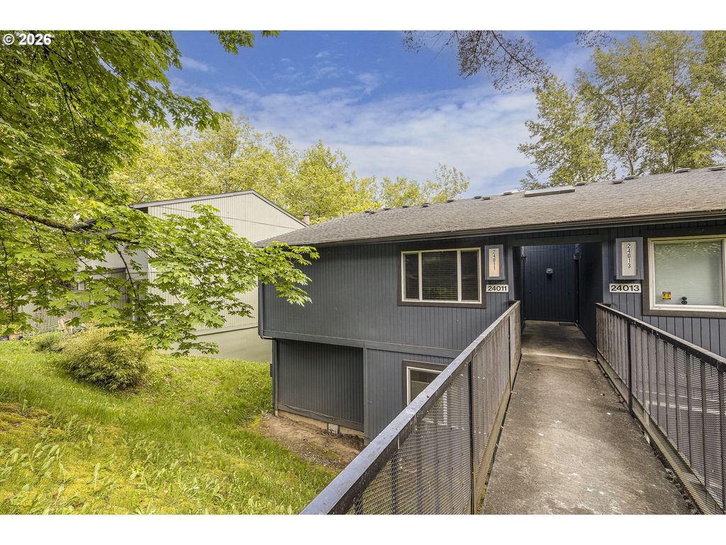 24011 Ne Treehill Dr, Wood Village