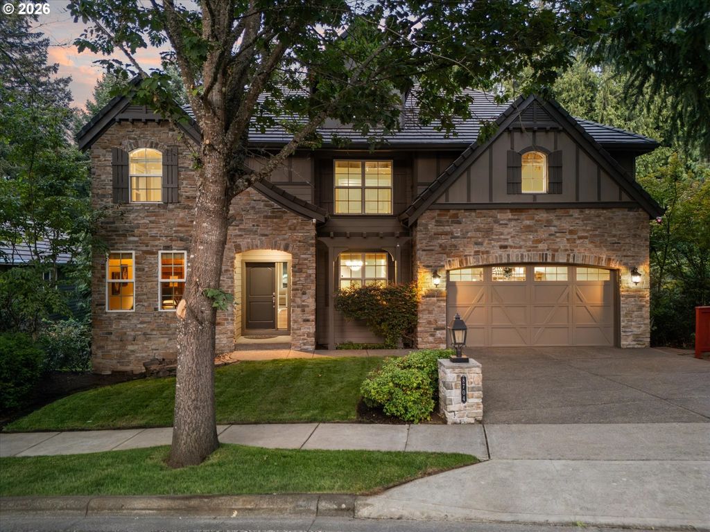 8704 Sw Marseilles Dr, Beaverton