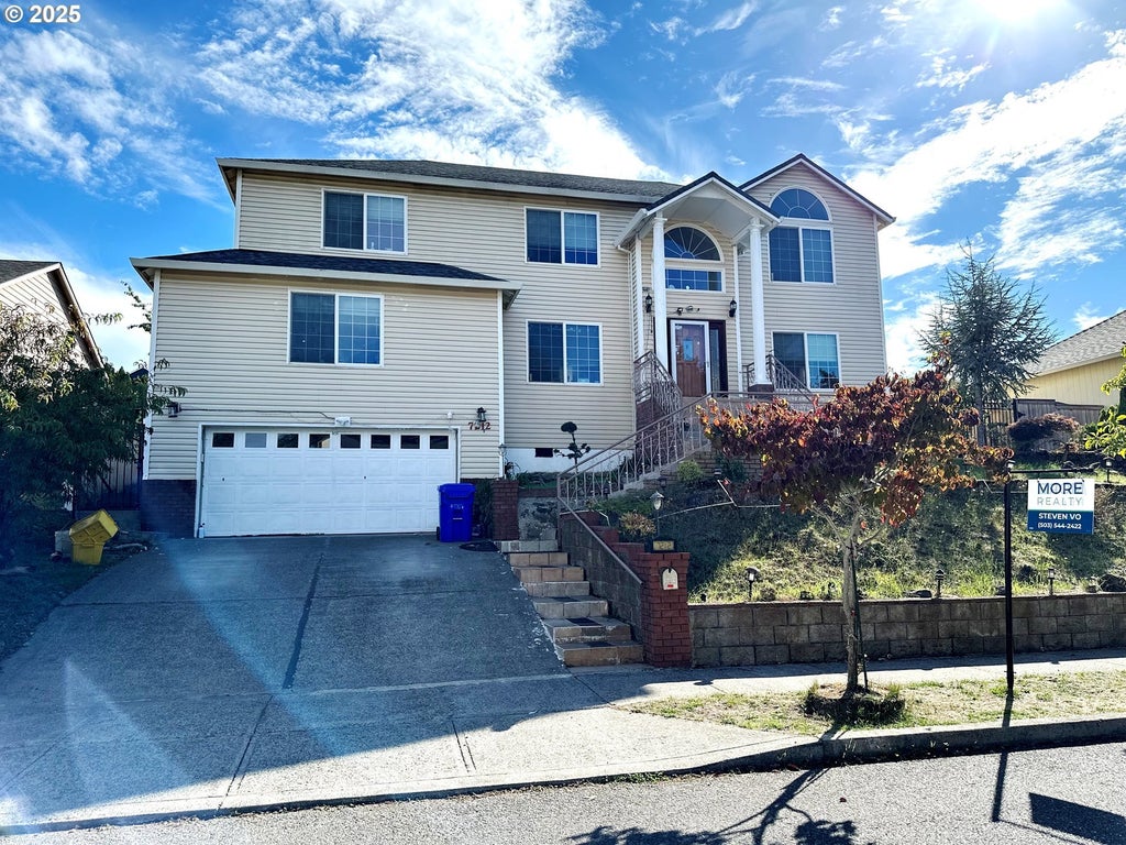 7212 Se Terrace Trails Dr, Portland