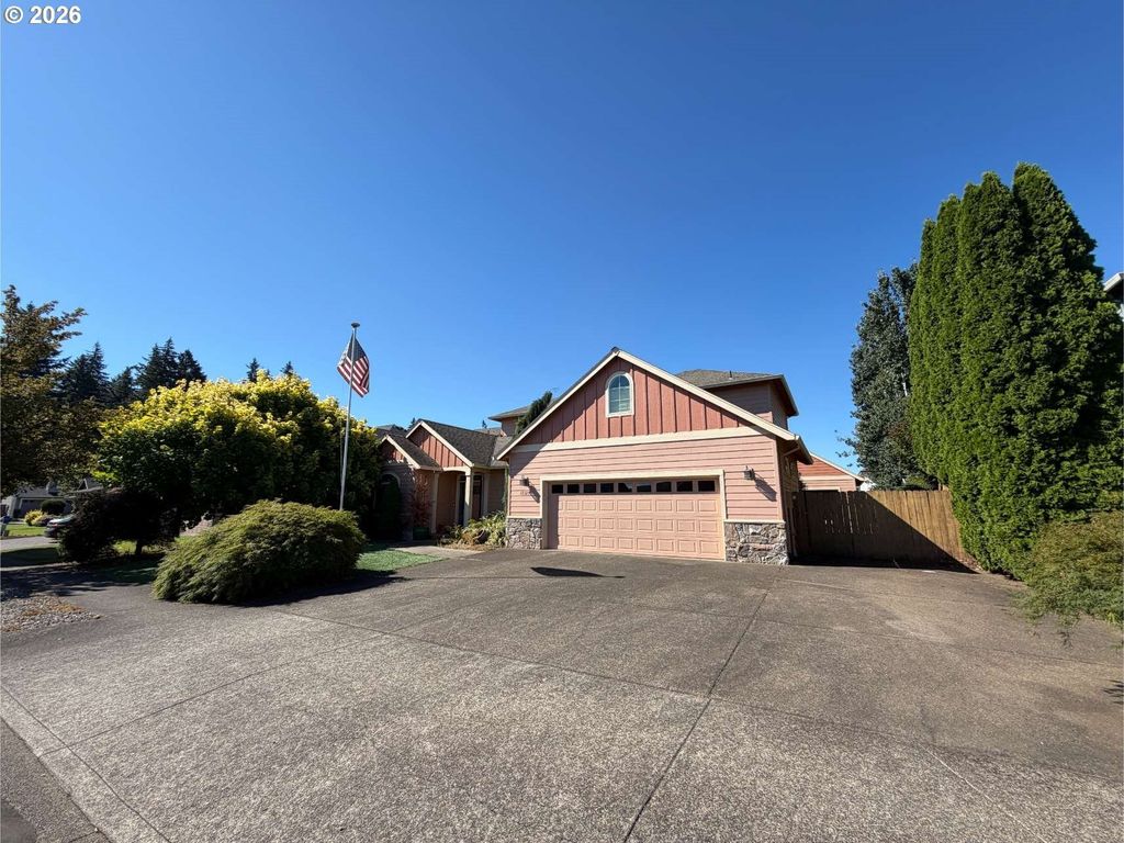 12121 Hazeldell Ave, Oregon City