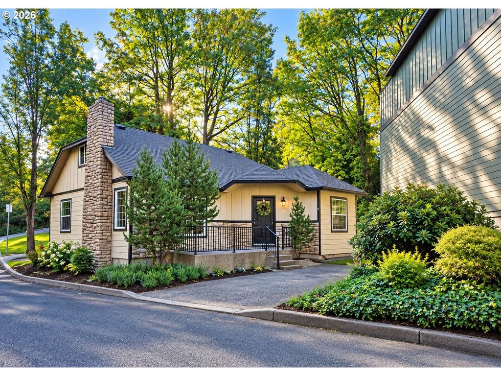 802 Nw 5th Cir, Camas