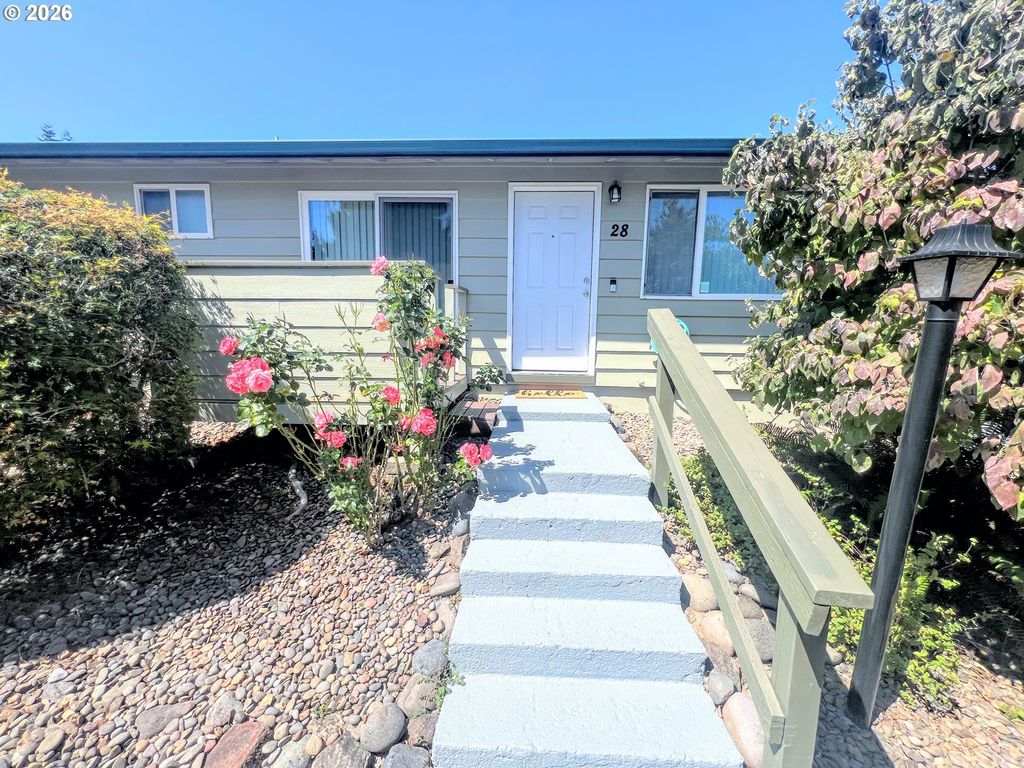 781 Boone Rd 28, Salem