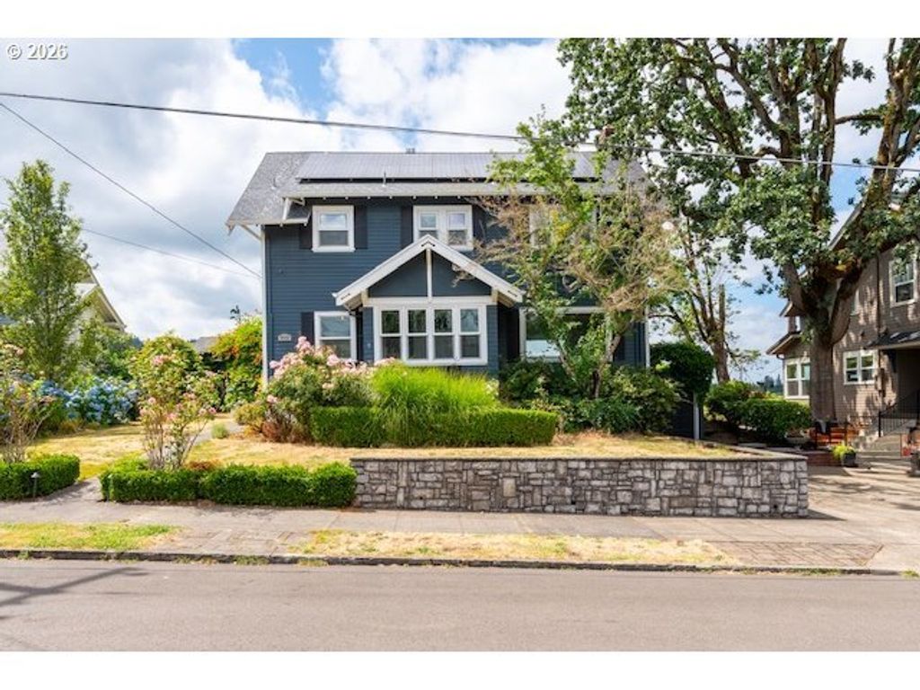 909 Center St, Oregon City