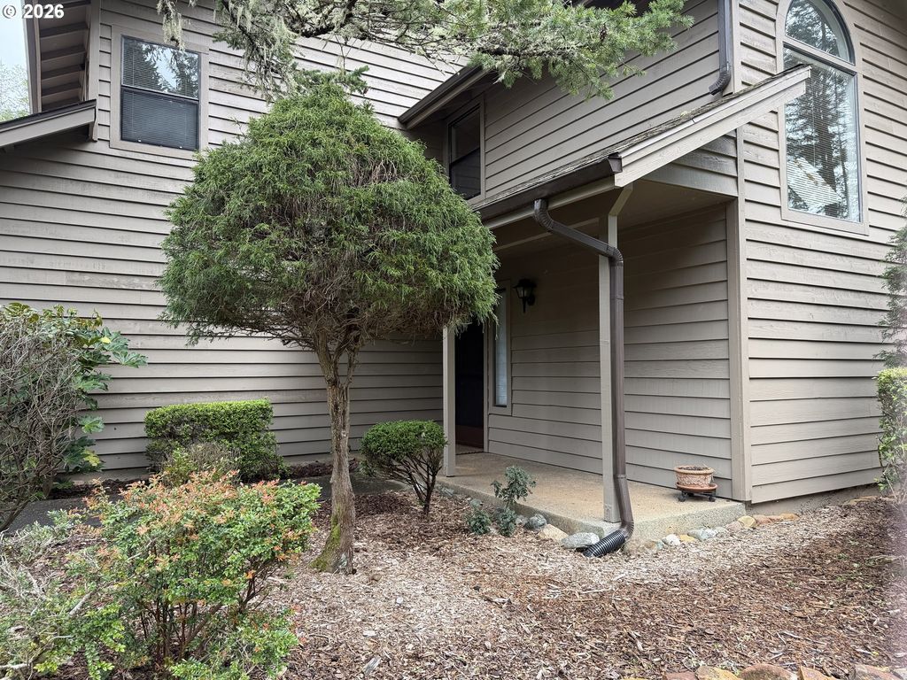 1722 Arch Ln, Brookings