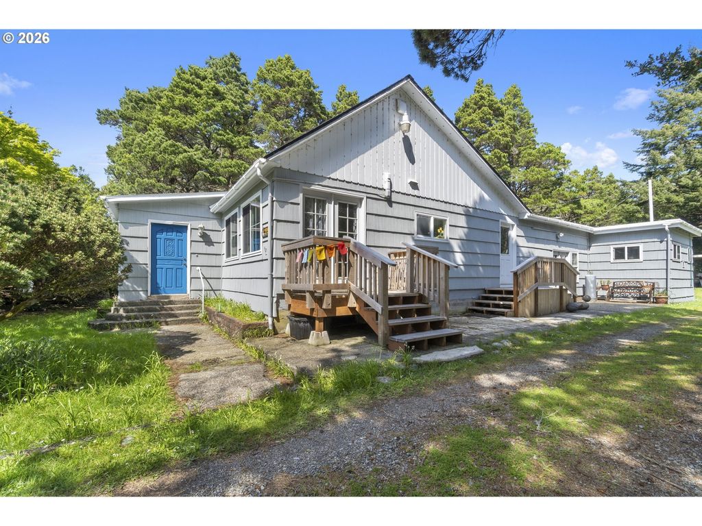 92447 Paradise Point Rd, Port Orford