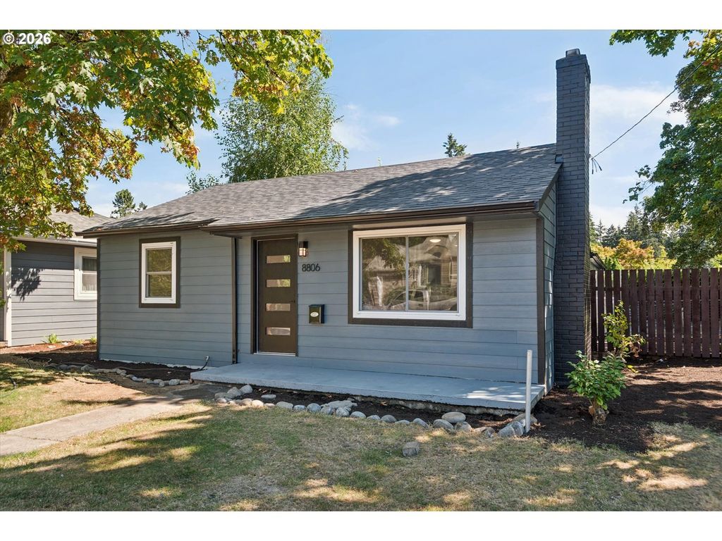 8806 Ne Sacramento St, Portland