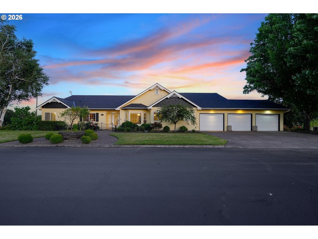 9595 Sw Bayou Dr, McMinnville