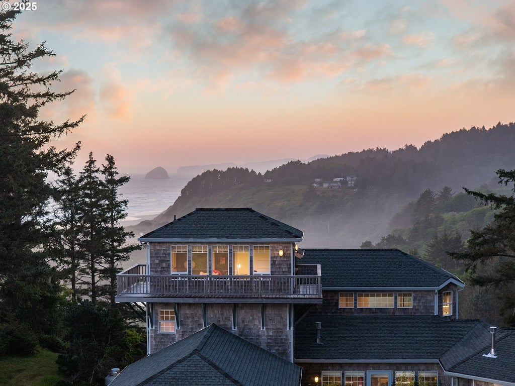 44410 Sahhali Dr, Neskowin