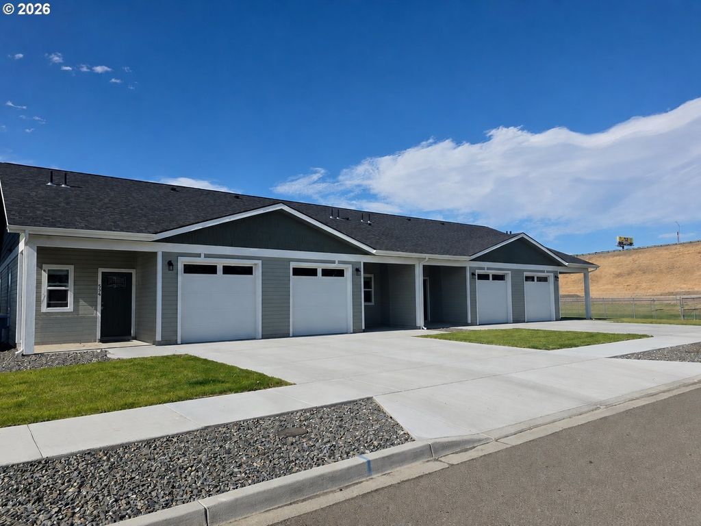 554 Park Springs Ave, Baker City