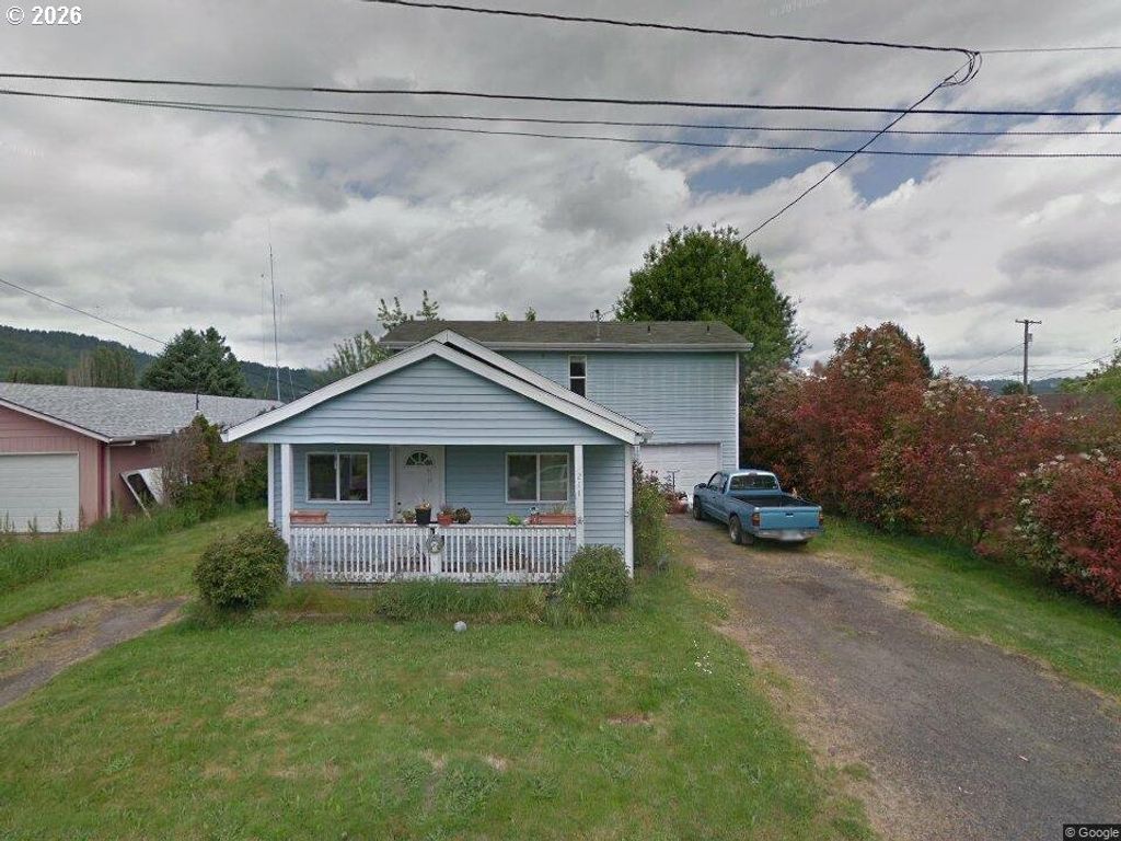 211 Oak St, Amity