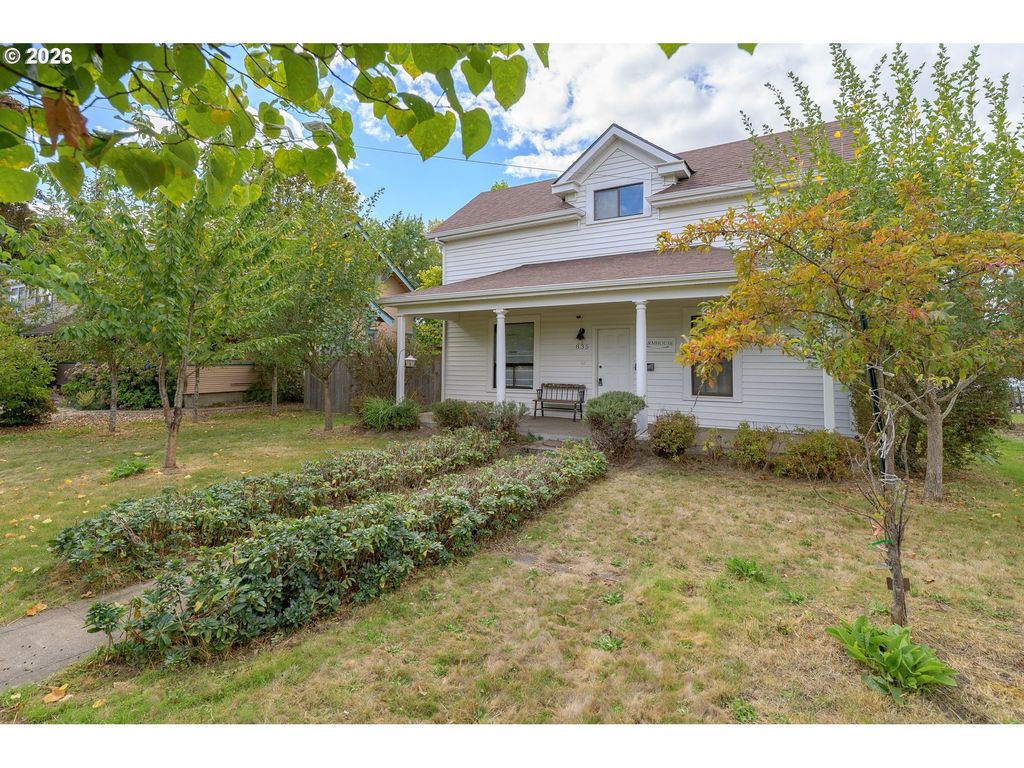 835 Nw Yamhill St, McMinnville