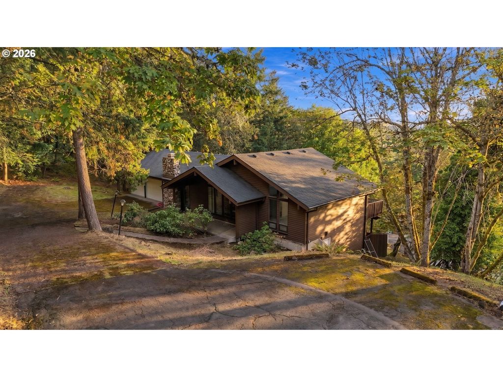 551 Brookside Dr, Eugene
