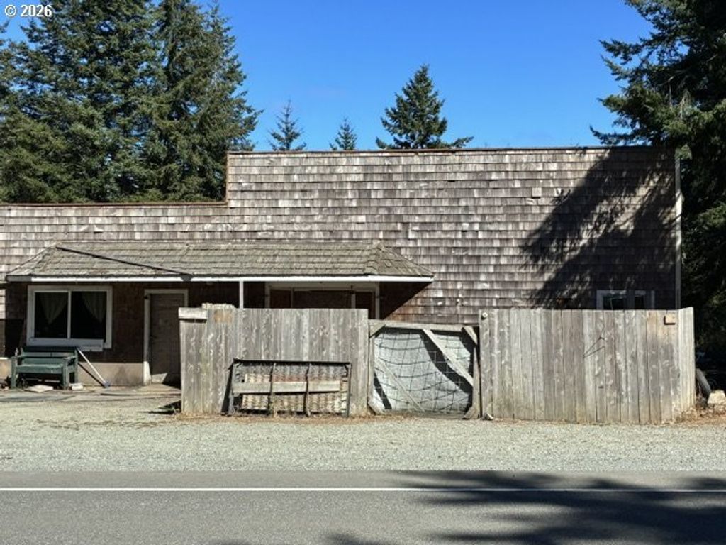 47693 Highway 101, Bandon