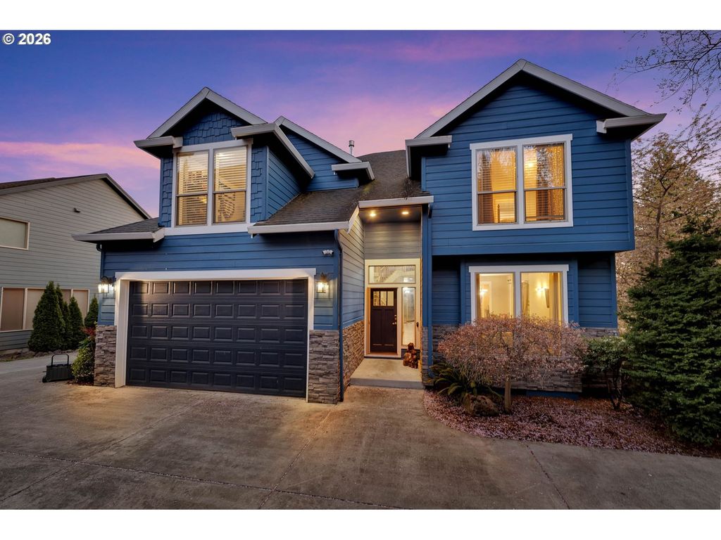 1551 N 4th Ct, Washougal