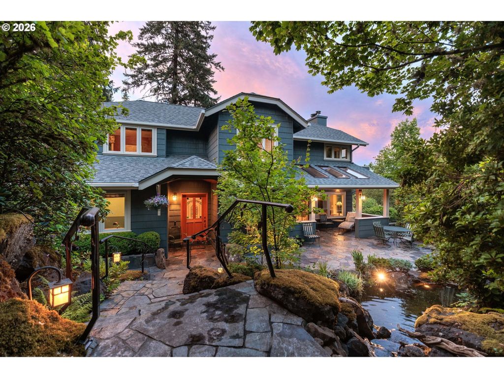 1949 Graham Dr, Eugene