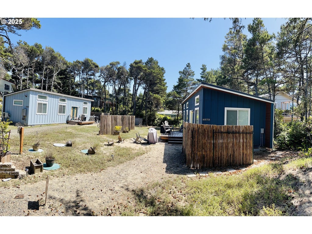 4570 Heceta St, Florence