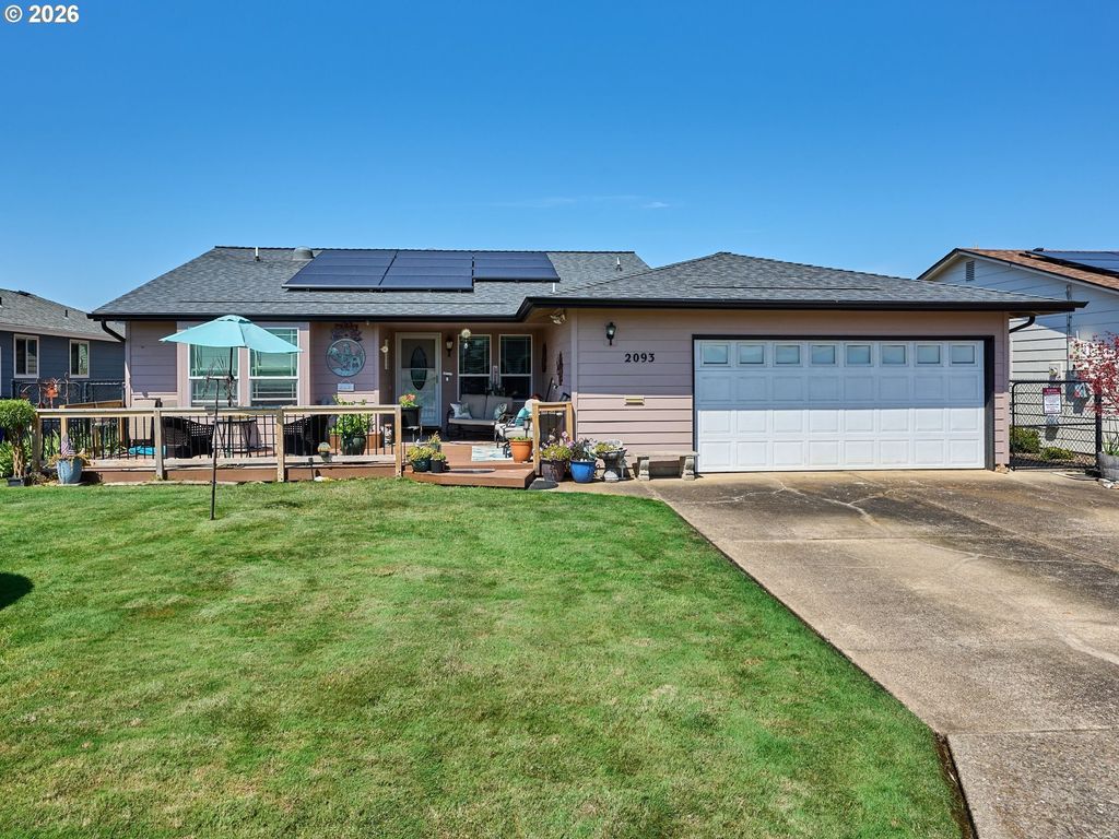 2093 Astor Way, Woodburn