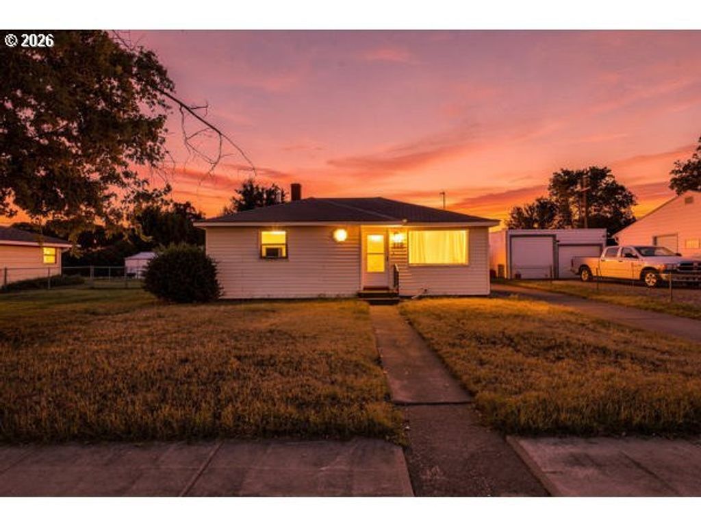 820 W Tamarack Ave, Hermiston