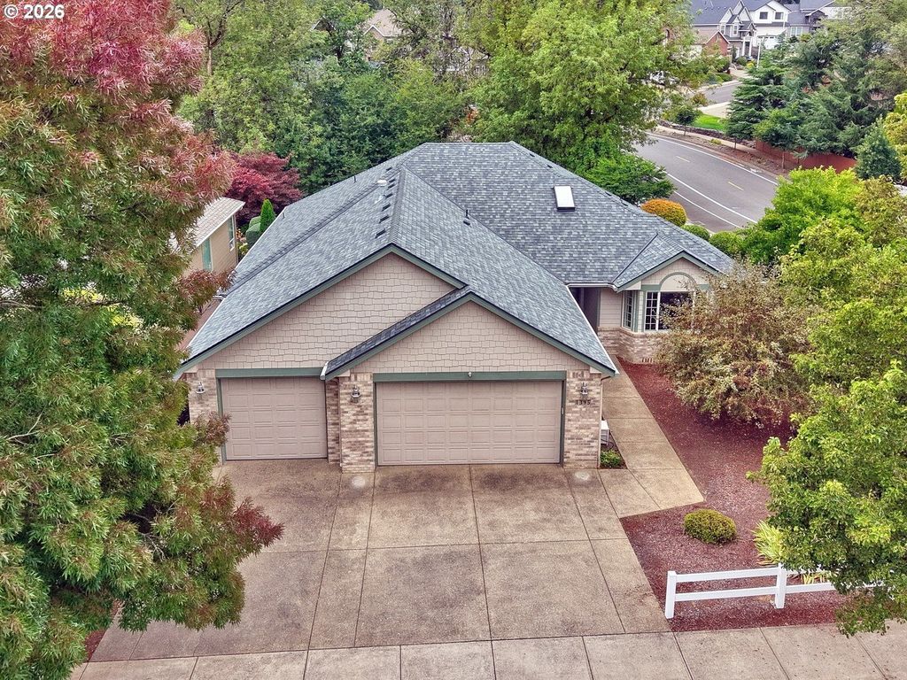 1395 Nw West Meadows Dr, Salem