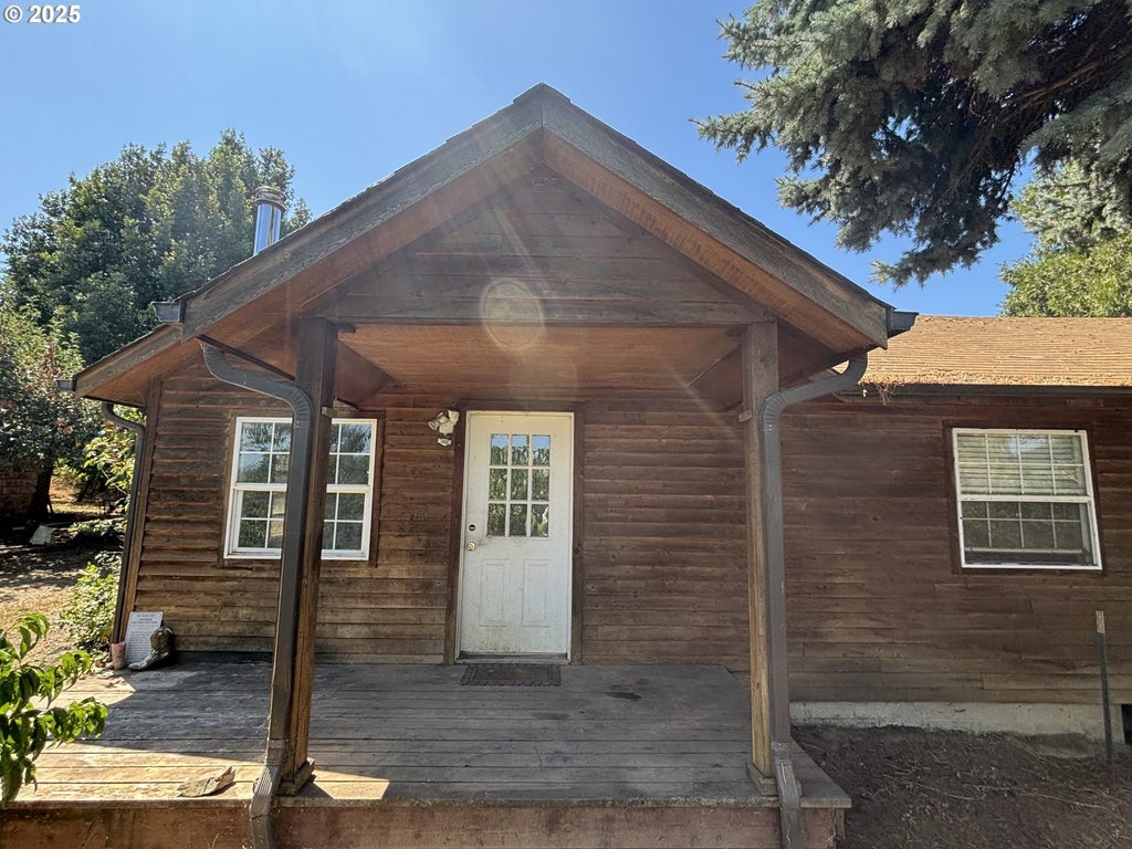 1931 Sleepy Hollow Loop, Grants Pass