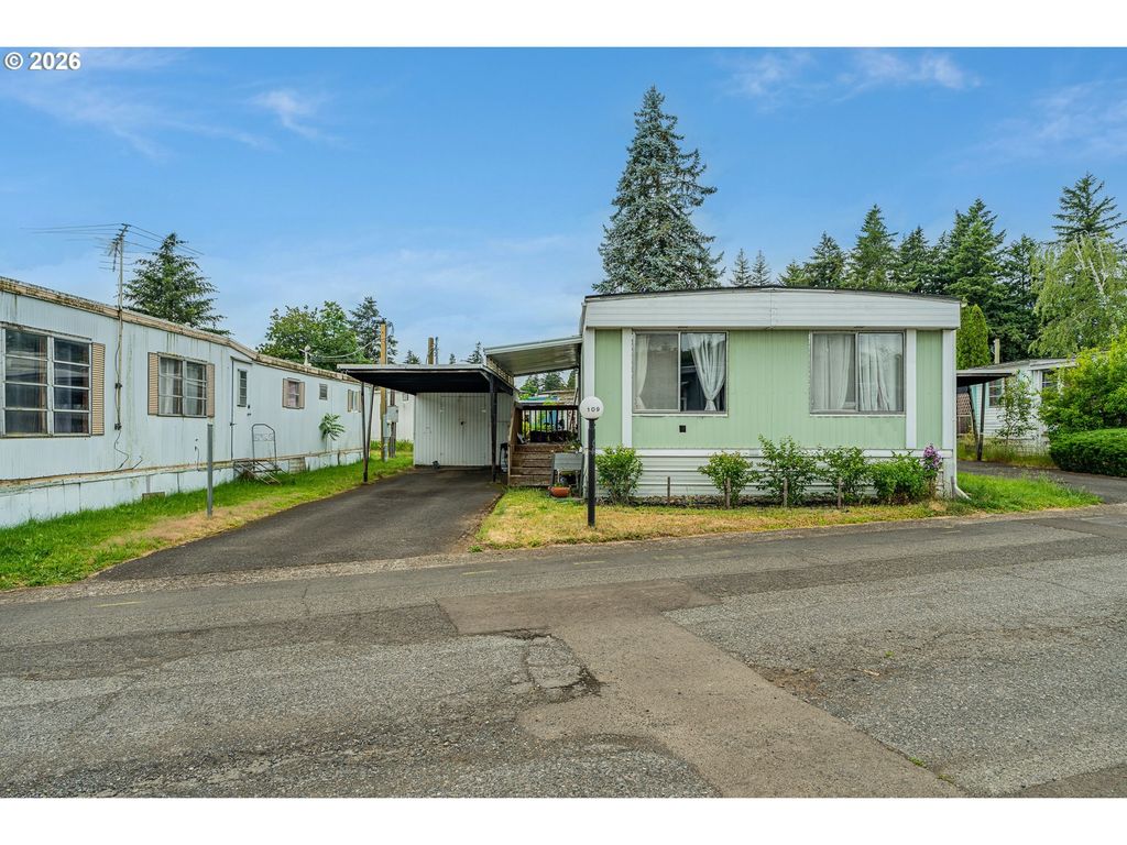 13045 Se Stark St 109, Portland