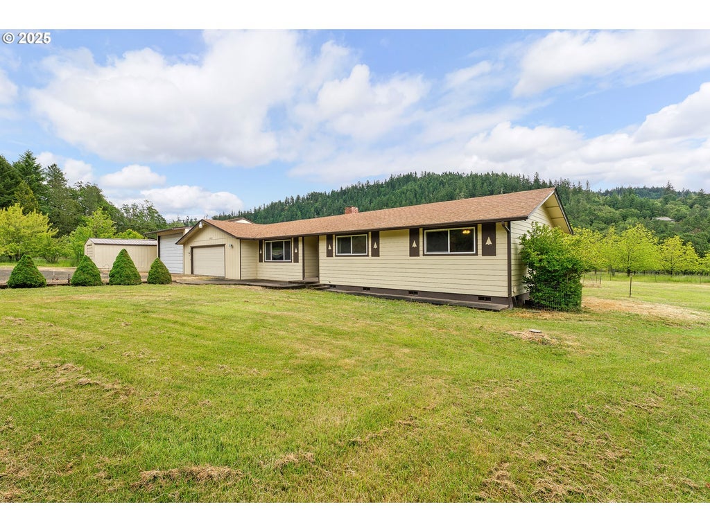 1223 Sable Dr, Roseburg