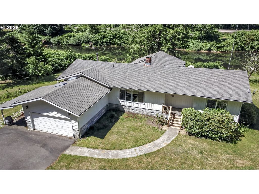 11445 E Mapleton Rd, Mapleton