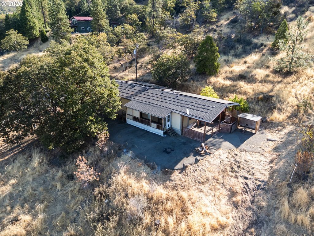 2549 Granite Hill Rd, Grants Pass