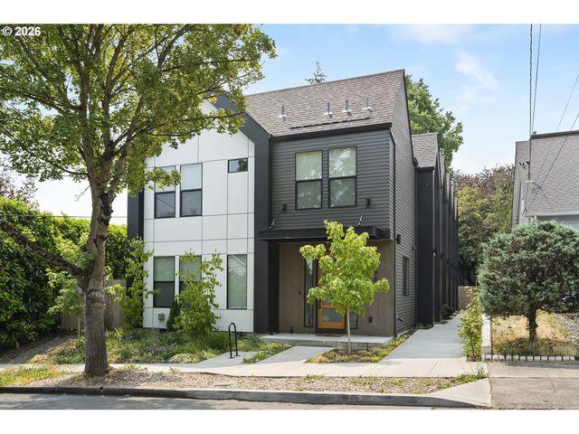 1792 Se Spokane St, Portland