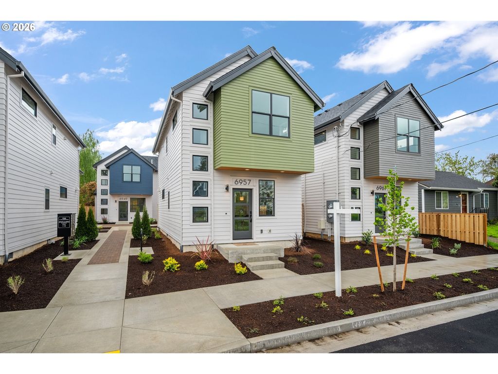 6957 N Burr Ave, Portland