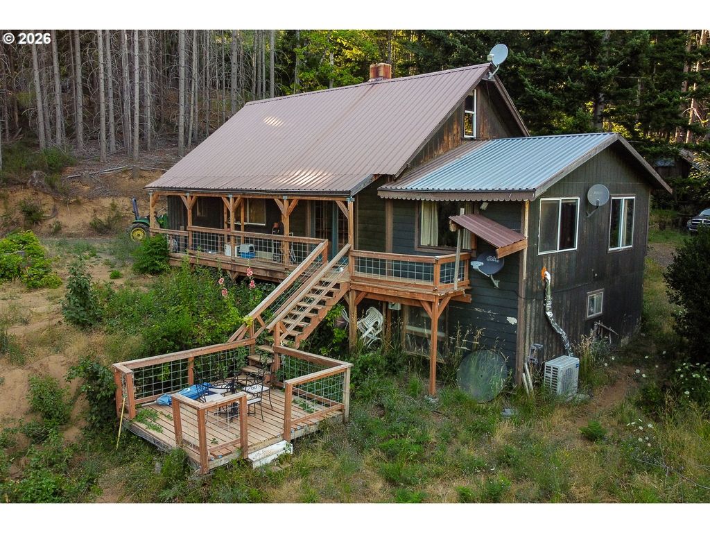 1202 Scoggins Rd, Underwood