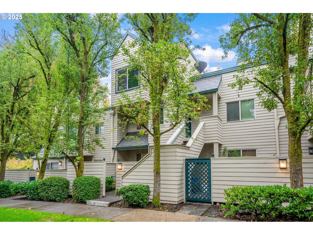 2775 Nw Upshur St D, Portland