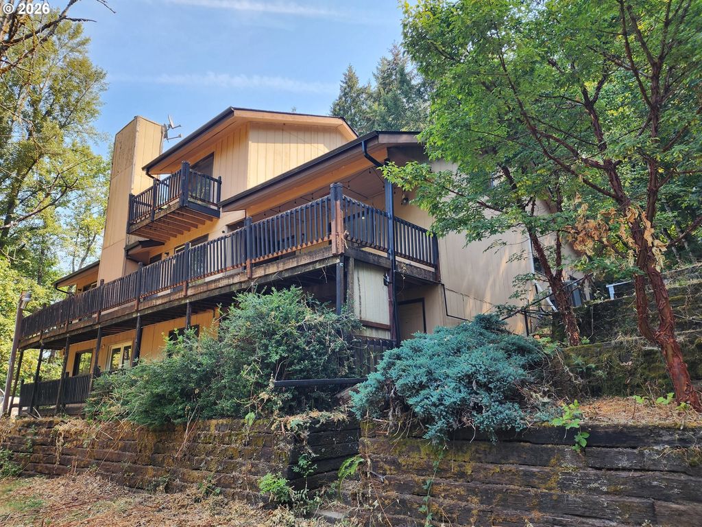 16750 S Stone Hill Dr, Molalla
