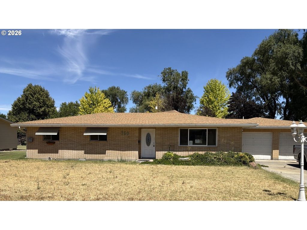 750 W Quince Ave, Hermiston