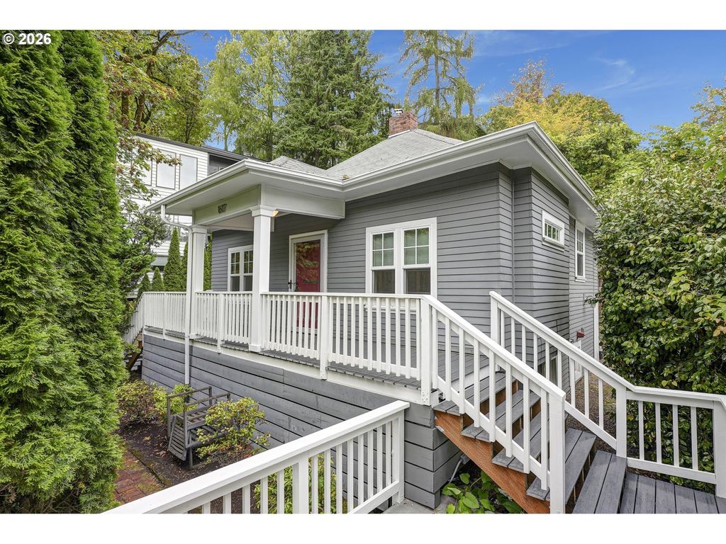 1617 Sw Broadway Dr, Portland