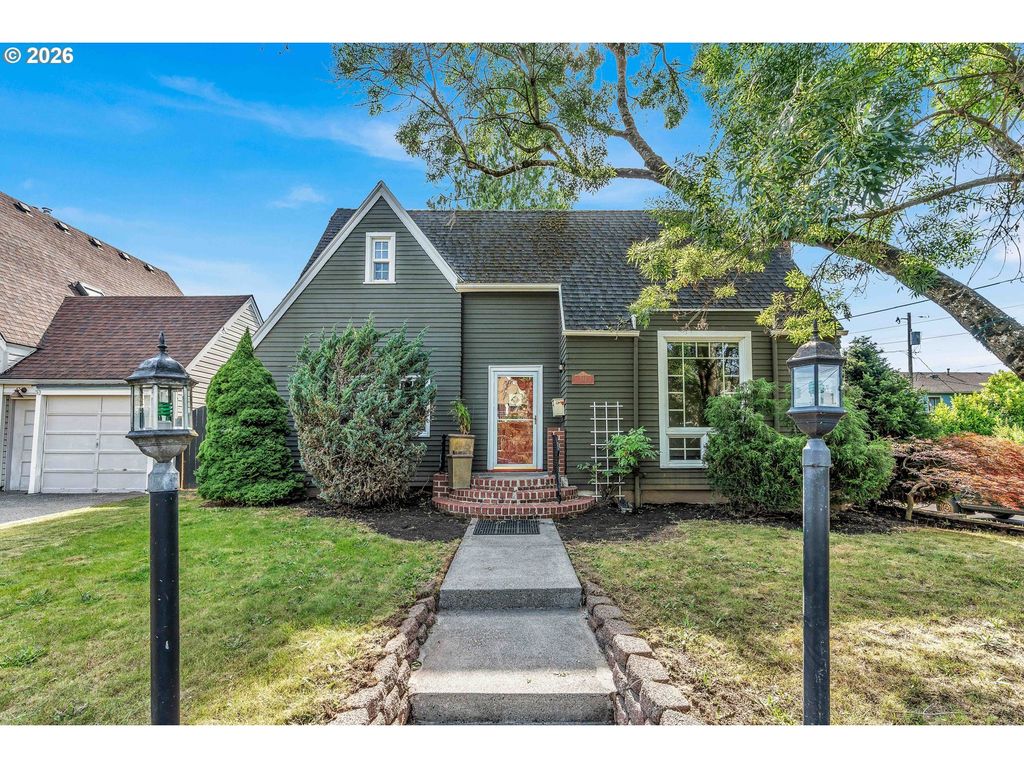 532 Se Peacock Ln, Portland