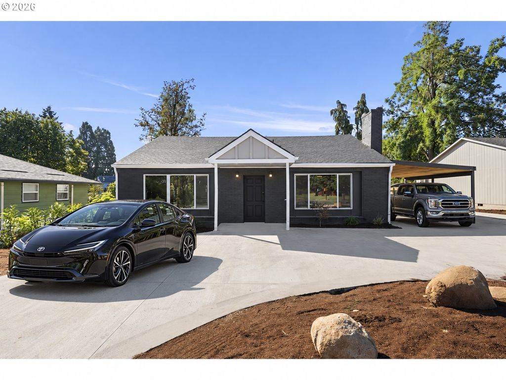 572 Holmes Ln, Oregon City
