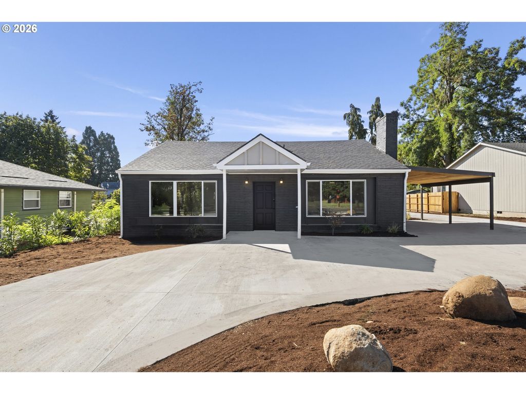 572 Holmes Ln, Oregon City