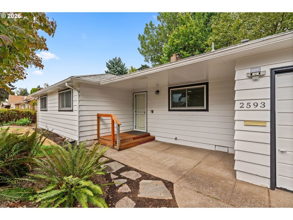 2593 Honeysuckle Way, Salem
