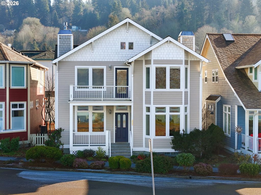 2889 Mill Pond Ln, Astoria