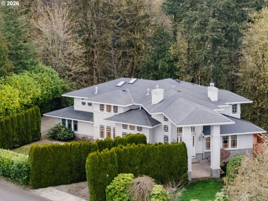 9820 Nw Skyview Dr, Portland