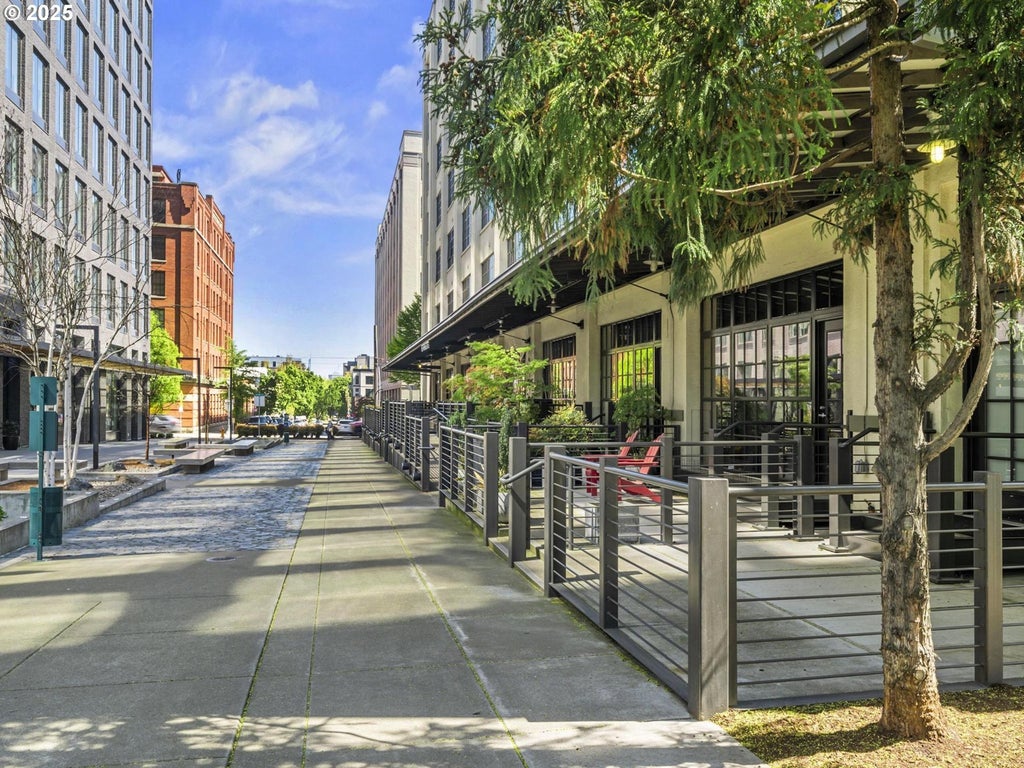 1400 Nw Irving St 621, Portland