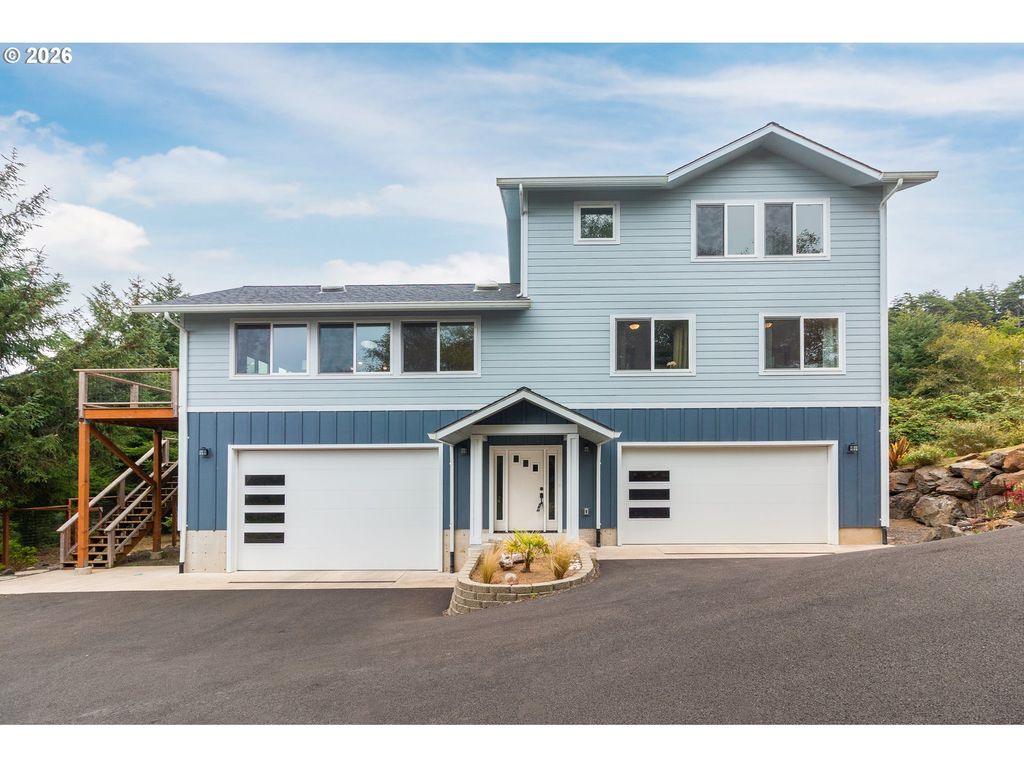 7300 Valley View Dr, Pacific City