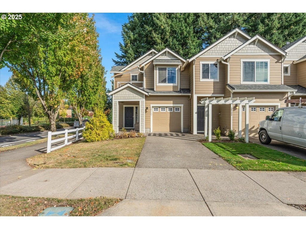 20111 Hoodview Ave, West Linn