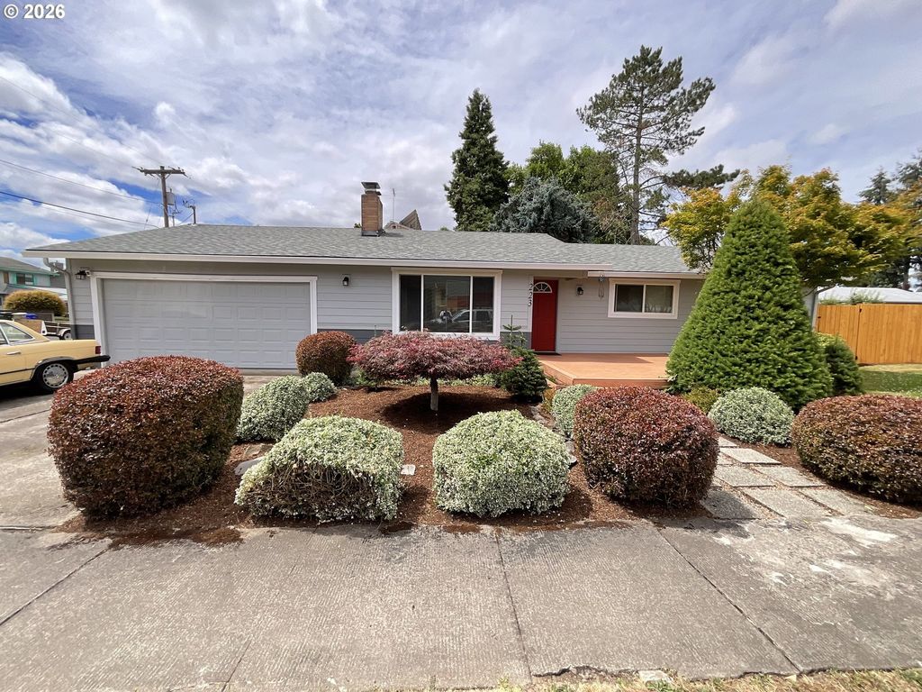 223 N 13th Ave, Cornelius