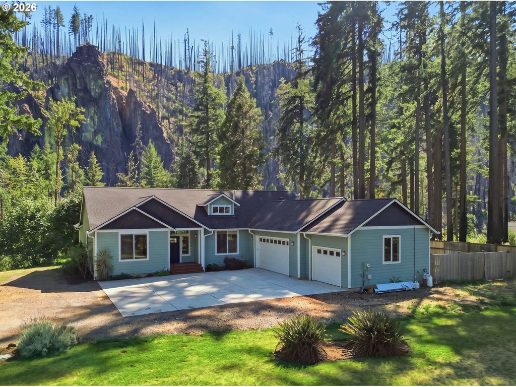 49380 Mckenzie Hwy, Vida